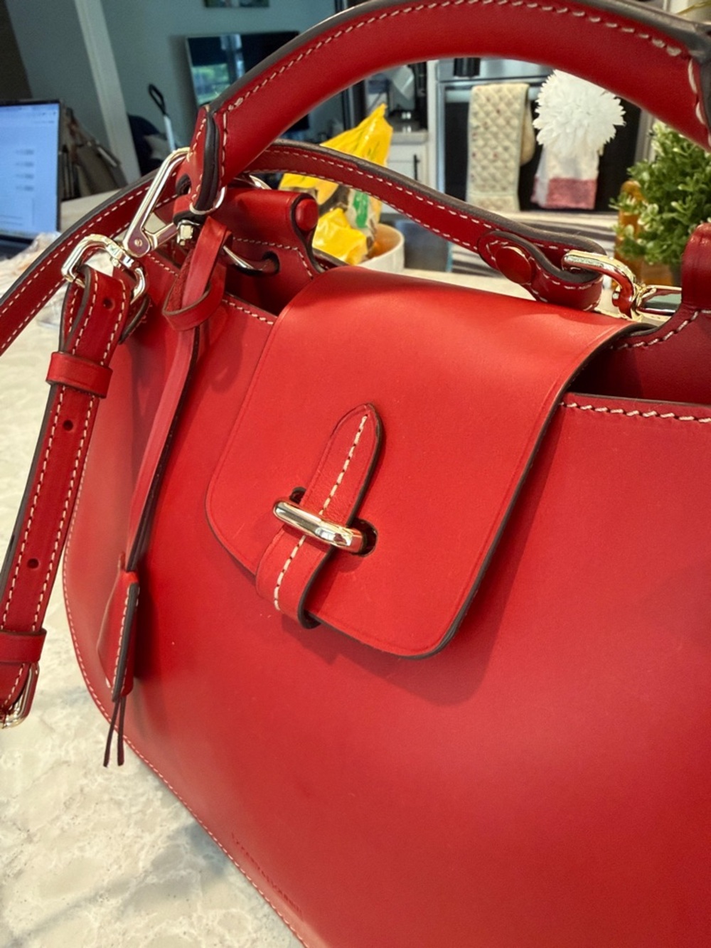 Dooney and Bourke alto Viola bag - Picture 9 of 14